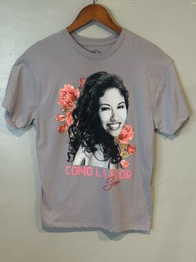 Short Sleeve Gray Graphic Tee with Pink Floral "Como La Flor"